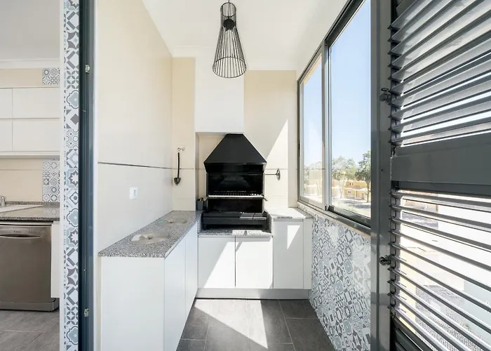 Meia 106 By Destination Algarve Lagos
